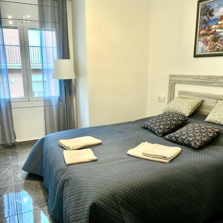Amplio apartamento tranquilo cerca de la playa - Three-Bedroom Apartment - 24
