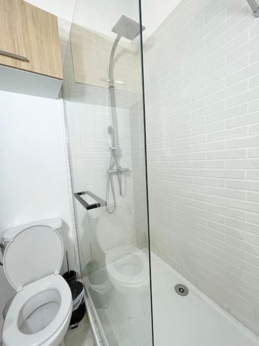 Vue sur la place des Halles, Art Apparts - Appartement 1 Chambre - 28