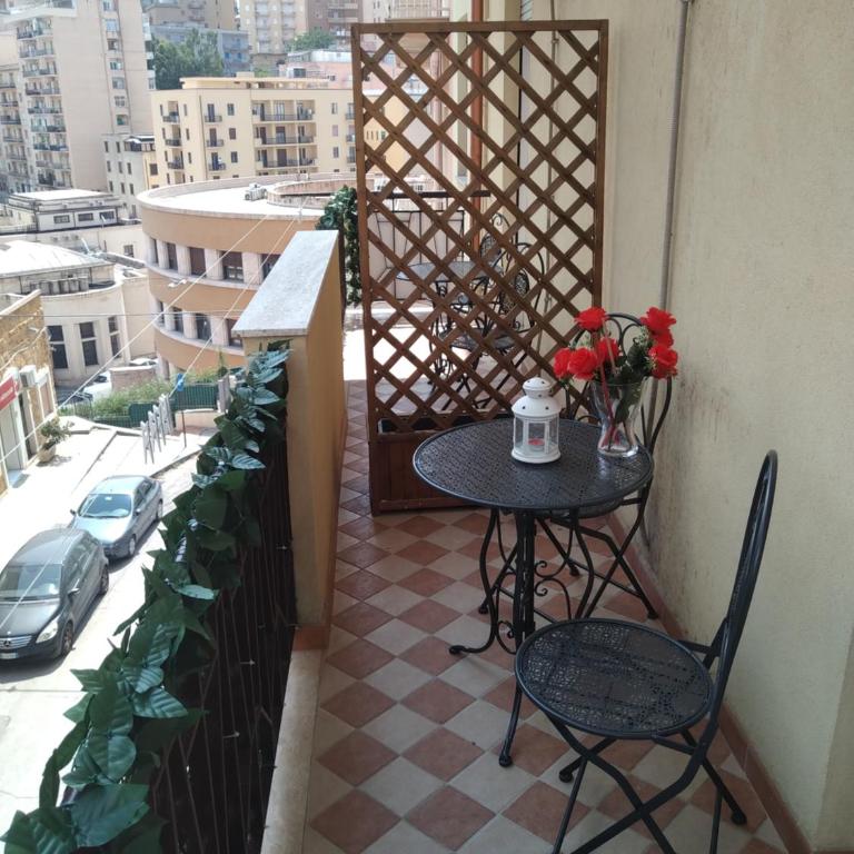 Artemide Rent BedRooms - Triple Room with Terrace - 11