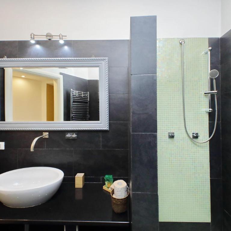 Flatinrome Trastevere 2 - Jacuzzi in Trastevere - Appartamento con 2 Camere da Letto - 27