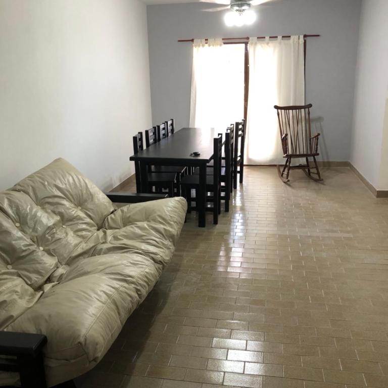 Departamento 4 dormitorio - Apartamento - 2