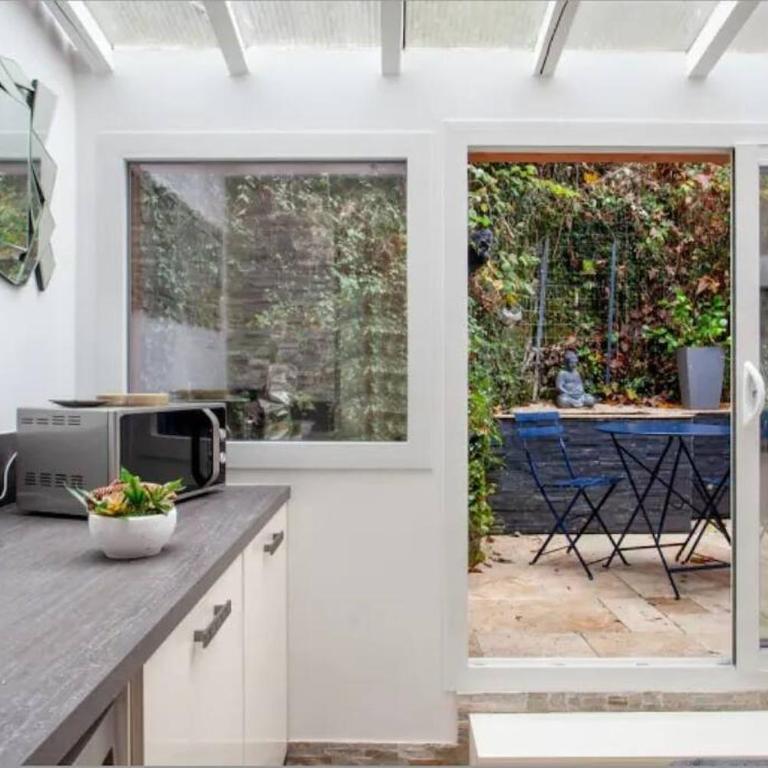 Face aux Thermes: lit double, terrasse, wifi - Appartement 1 Chambre - 2