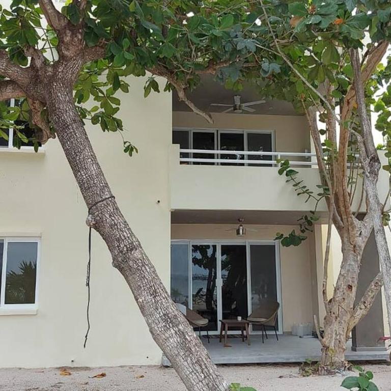 Marysol beachfront next to nomads d2 - One-Bedroom Apartment - 29