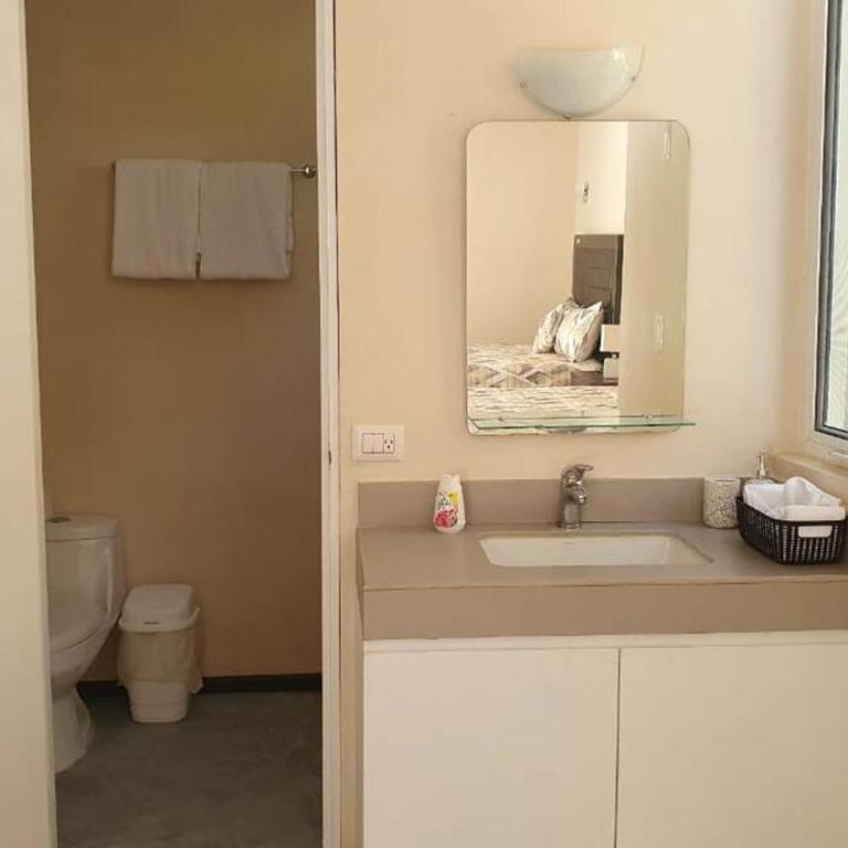 Marysol beachfront next to nomads d4 - One-Bedroom Apartment - 2