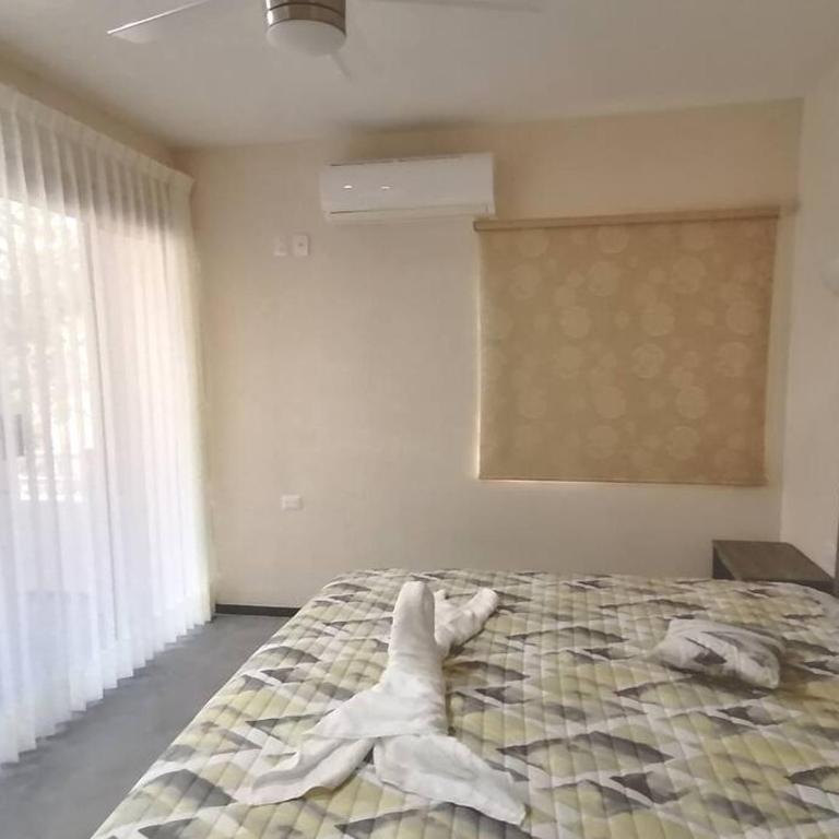 Marysol beachfront next to nomads d4 - One-Bedroom Apartment - 3