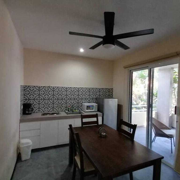 Marysol beachfront next to nomads d4 - One-Bedroom Apartment - 12