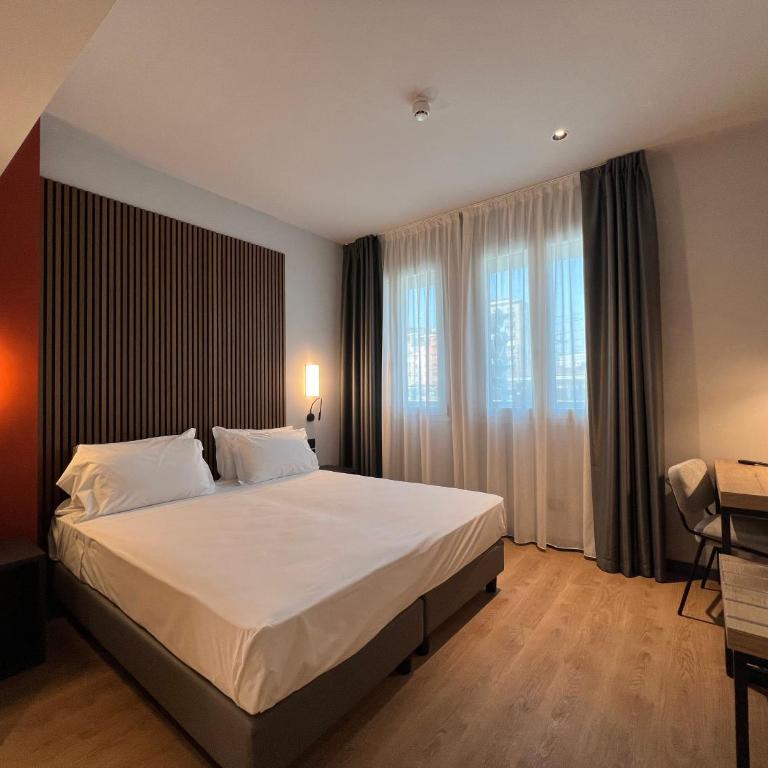 Hotel Leonessa - Suite con Vasca Idromassaggio - 2