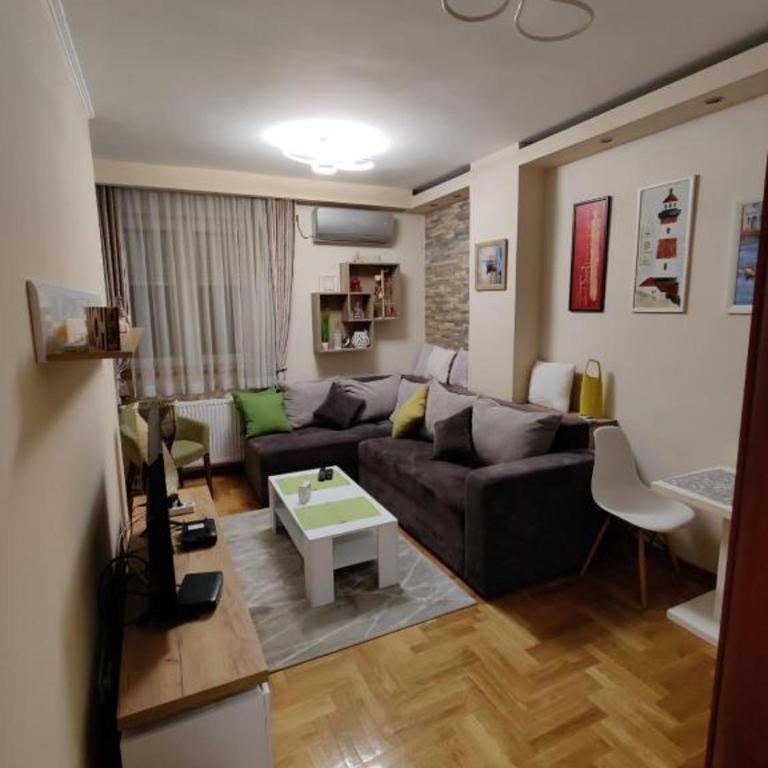 Djurdja - Apartman sa 1 Spavaćom Sobom - 1
