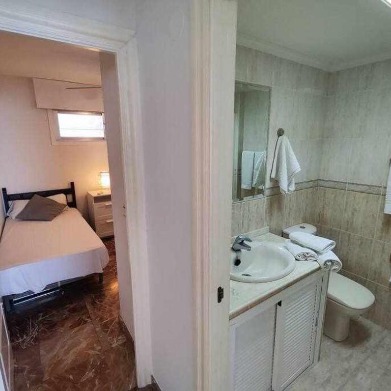 Fuengirola frente al mar Apt - Apartamento de 2 dormitorios - 13