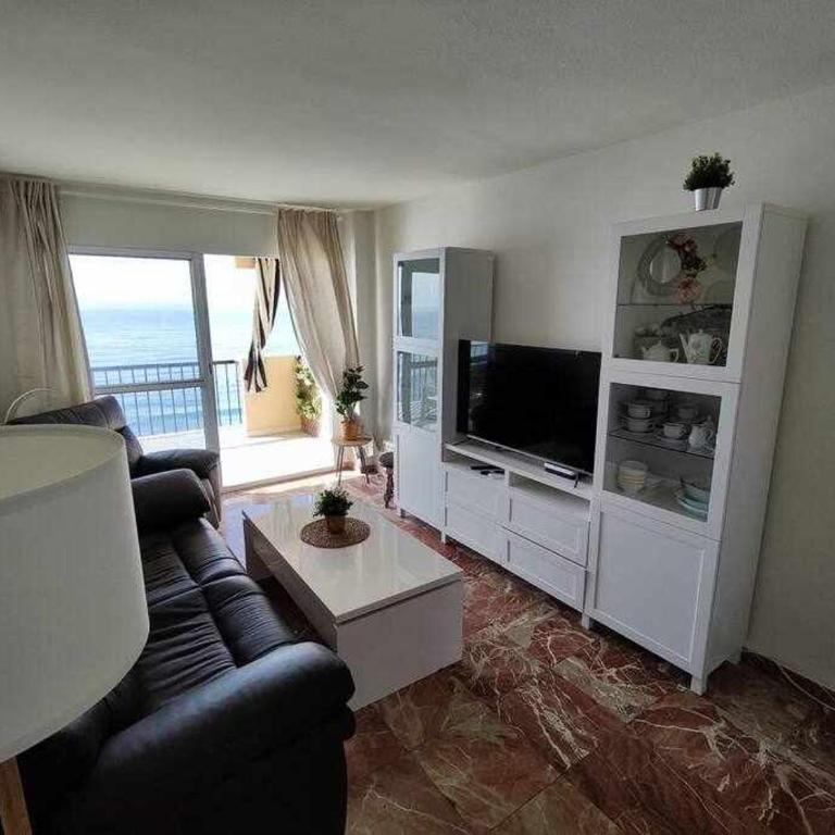 Fuengirola frente al mar Apt - Apartamento de 2 dormitorios - 29