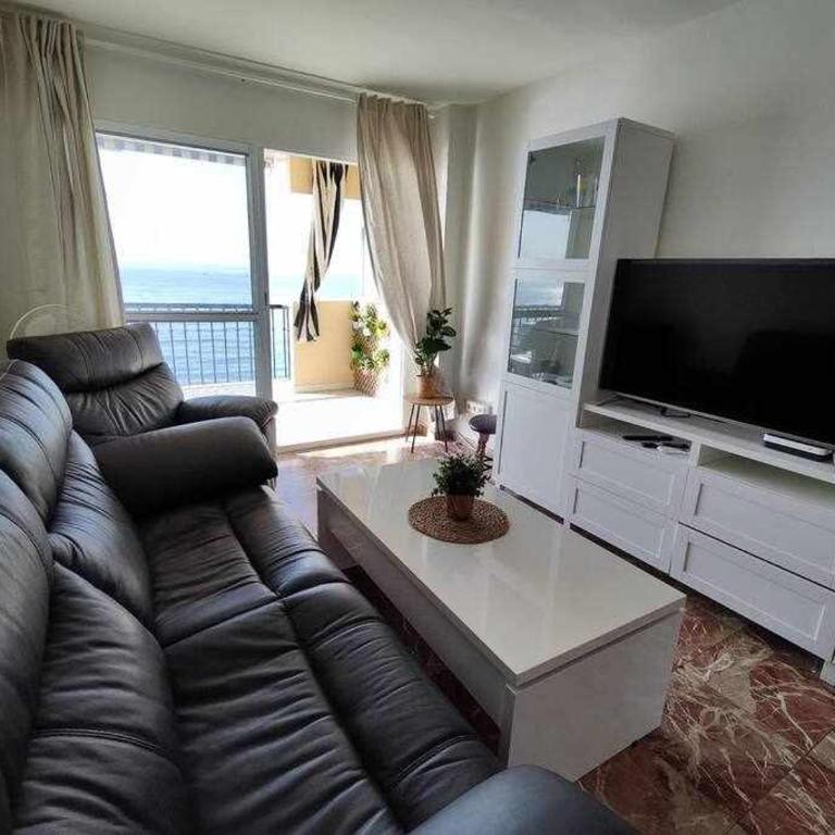 Fuengirola frente al mar Apt - Apartamento de 2 dormitorios - 31