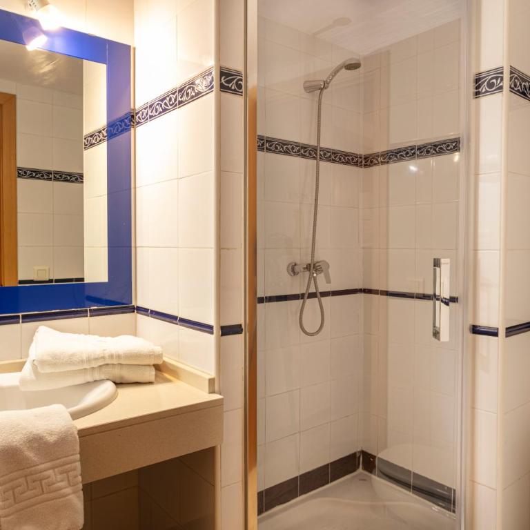Pins Platja Apartments - Apartamento de 3 dormitorios con balcón - 10