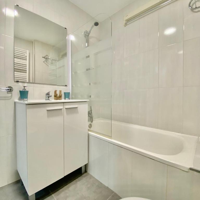 Gran Vía V - En pleno centro de Madrid - One-Bedroom Apartment - 4