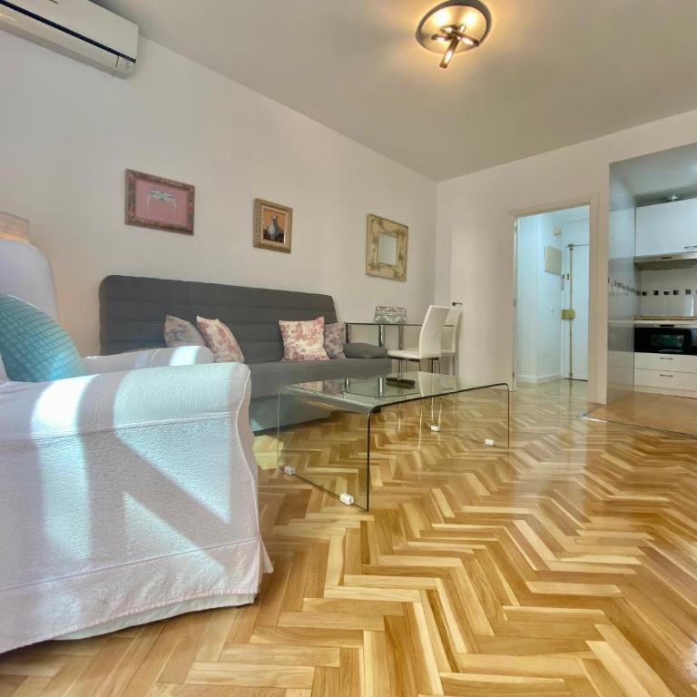 Gran Vía V - En pleno centro de Madrid - One-Bedroom Apartment - 7