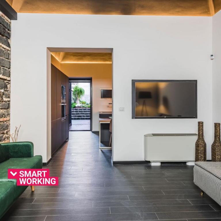 Leone Apartment with Garden by Wonderful Italy - Apartment - 4