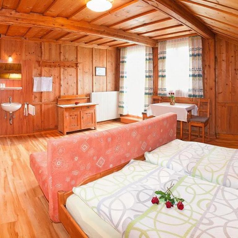 Stöcklerhof - Three-Bedroom Apartment with Shower - 3