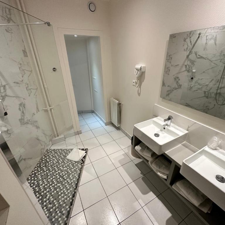 Hotel Richmond Gare du Nord - Chambre Quadruple - 5