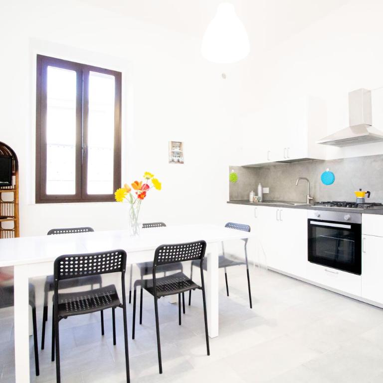 LeS House - Apartment 2 by TuscanyWeGo - Two-Bedroom Apartment - 2
