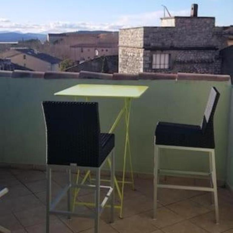 Duplex de charme avec terrasse au coeur du village - Appartement en Duplex - 18