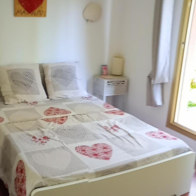 3 pièces avec piscine et jardin - Apartment mit 2 Schlafzimmern und Gartenblick - 5