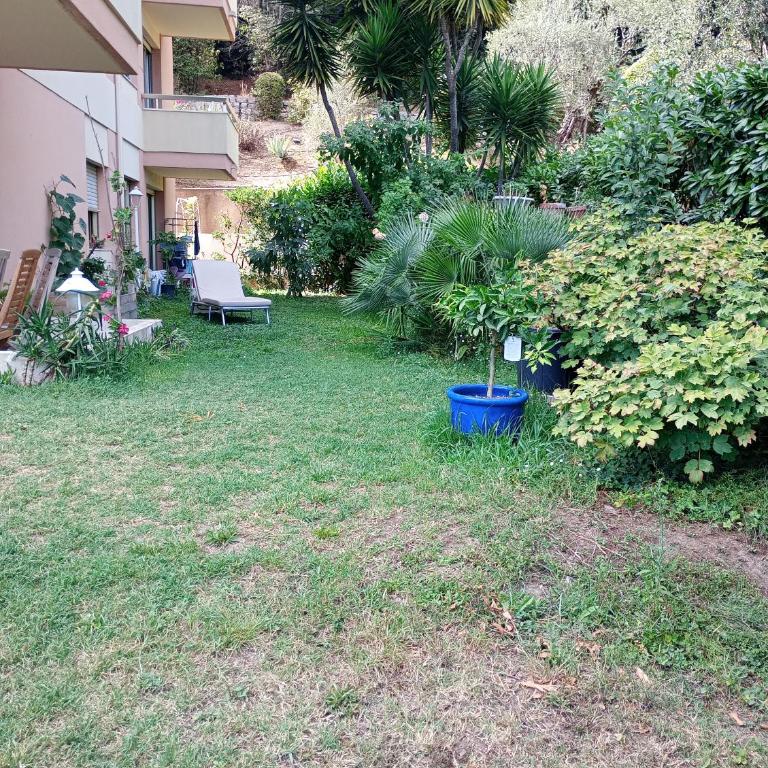 3 pièces avec piscine et jardin - Apartment mit 2 Schlafzimmern und Gartenblick - 14
