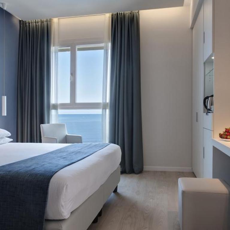 Hotel Orient & Pacific - Superior Double Room with Sea View - 1