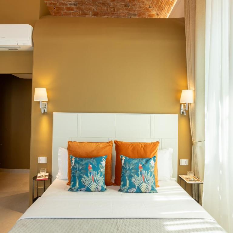 Magnini Rooms - Camera Queen con Vista Mare - 1