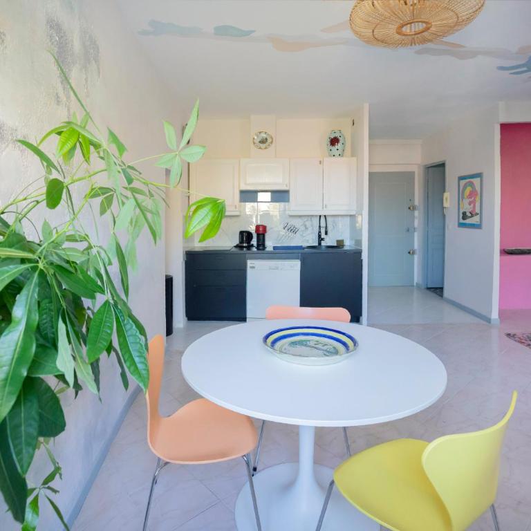 Très bel appartement avec une jolie vue dans le quartier prisé de Vauban - Appartement 1 Chambre - 13