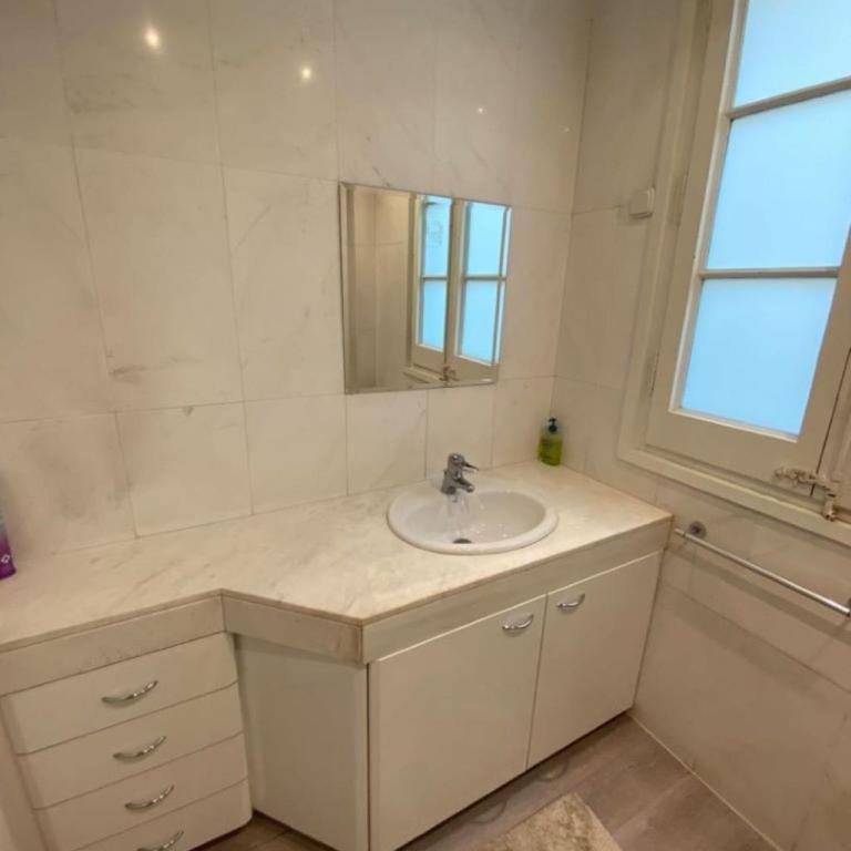 Passeig de Gracia Studio Loft - Studio Apartment - 18
