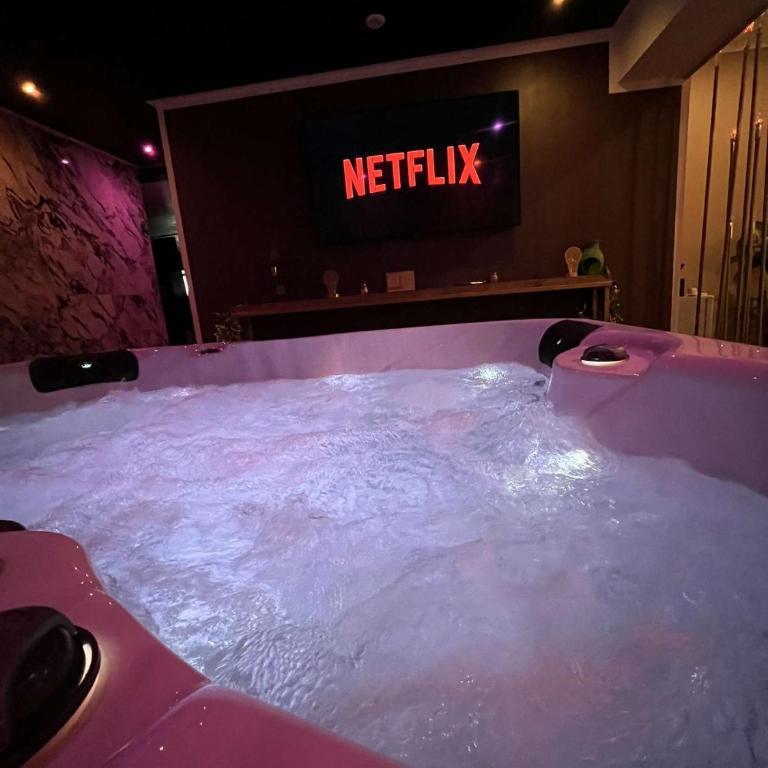 Why Not Jacuzzi - Chambre Double - 2