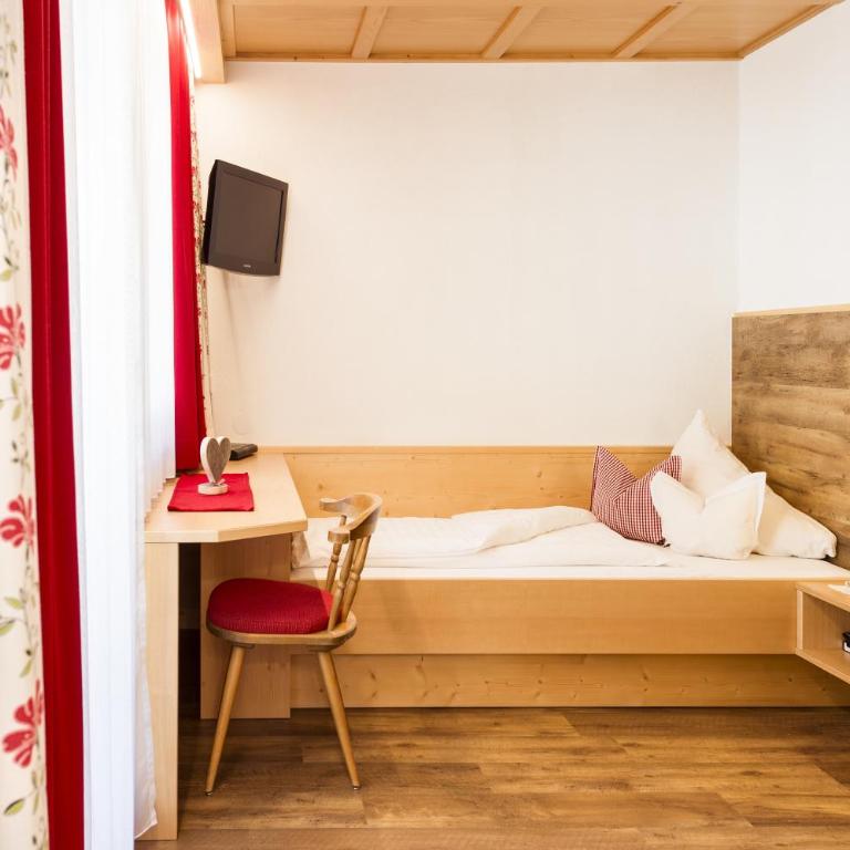 Hotel Angelika - Einzelzimmer mit Bergblick - 2