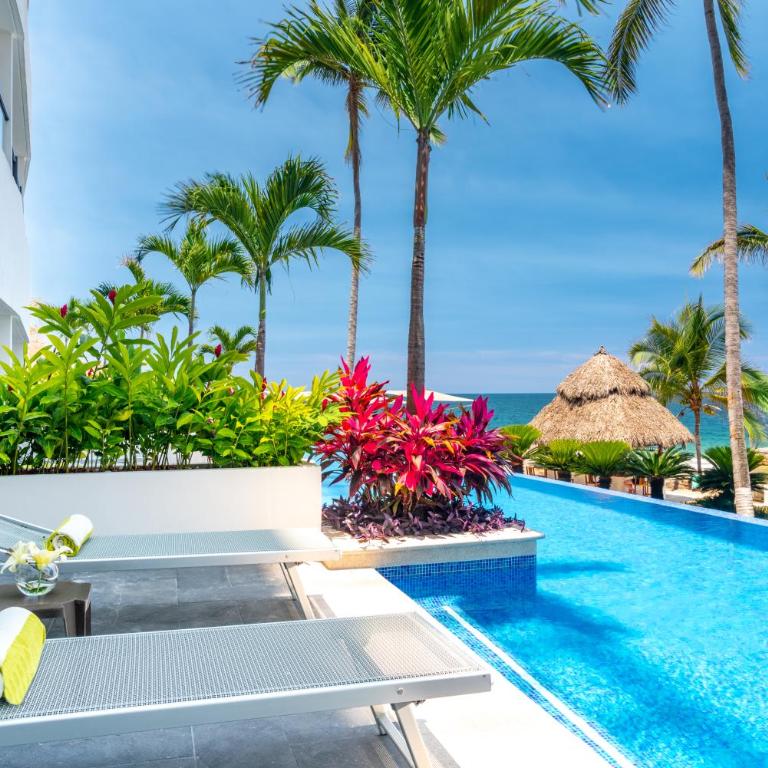 Hyatt Ziva Puerto Vallarta - All Inclusive - Suite Club con vistas al mar y acceso directo a la piscina - 1 cama extragrande - 1