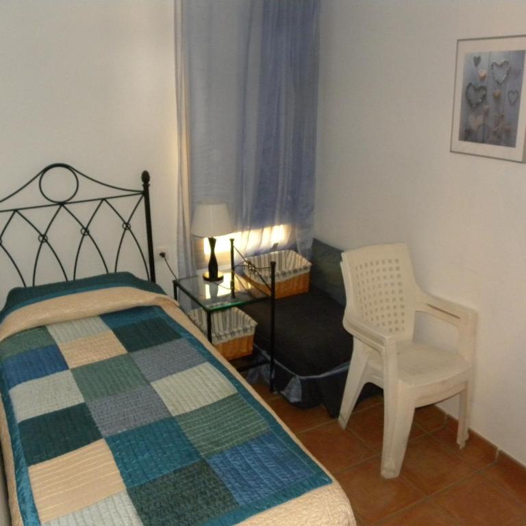 El Carmen - Two-Bedroom Apartment - 12