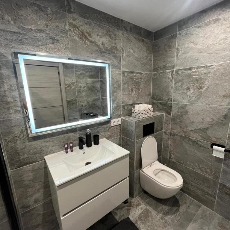 Apartamento Cristina 3 - Playa Arenal Bol - Two-Bedroom Apartment - 15