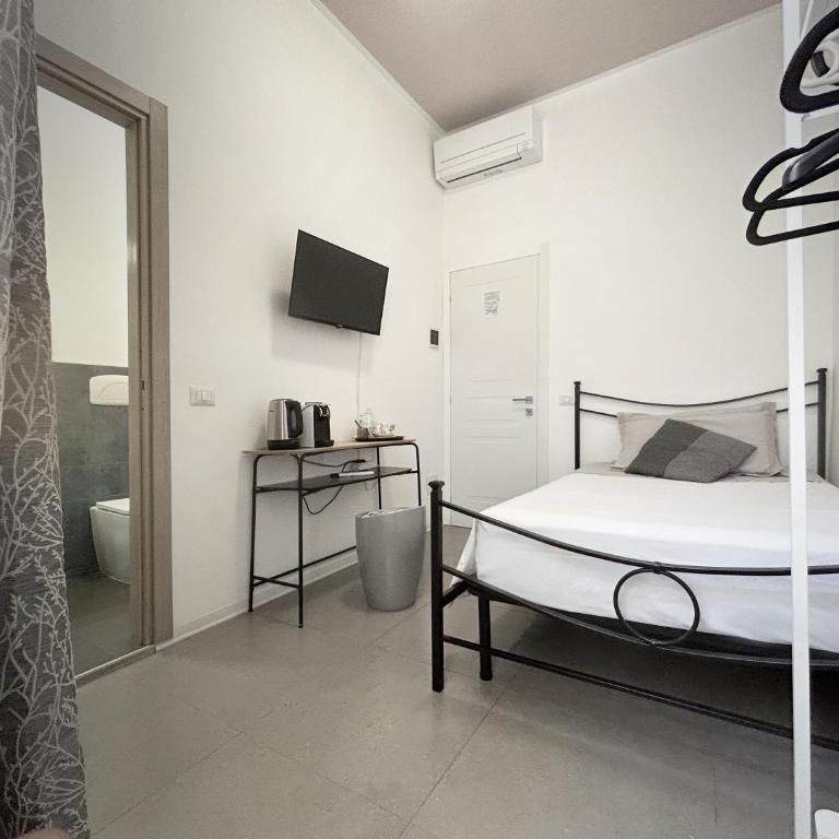 Affittacamere Everest - Camera Singola con Bagno - 11