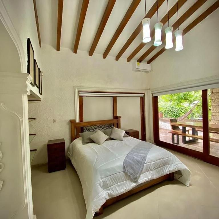 Luxury Villa In Provenza - Eight-Bedroom House - 25