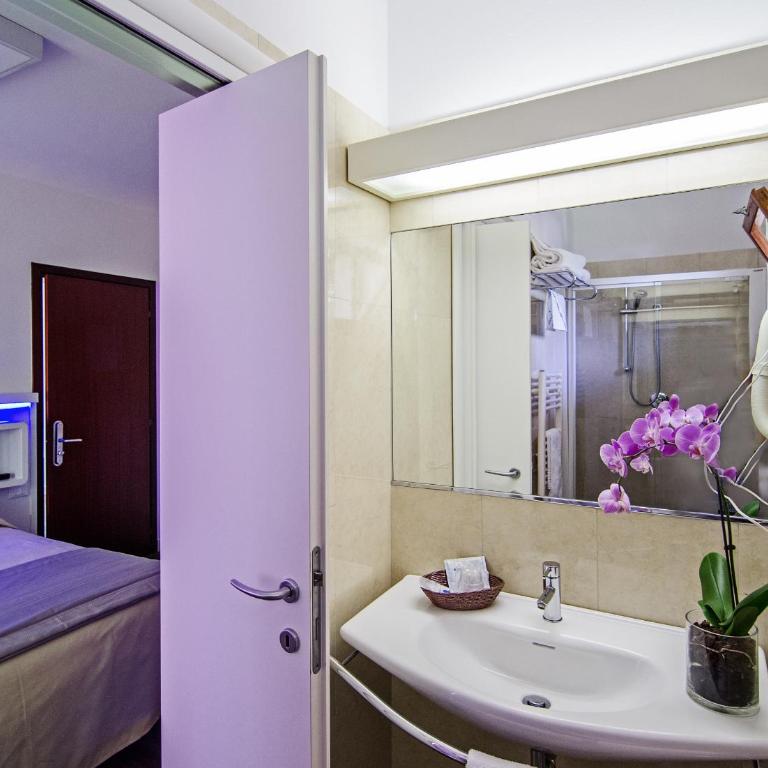 Hotel Hermitage - Camera Familiare - 13