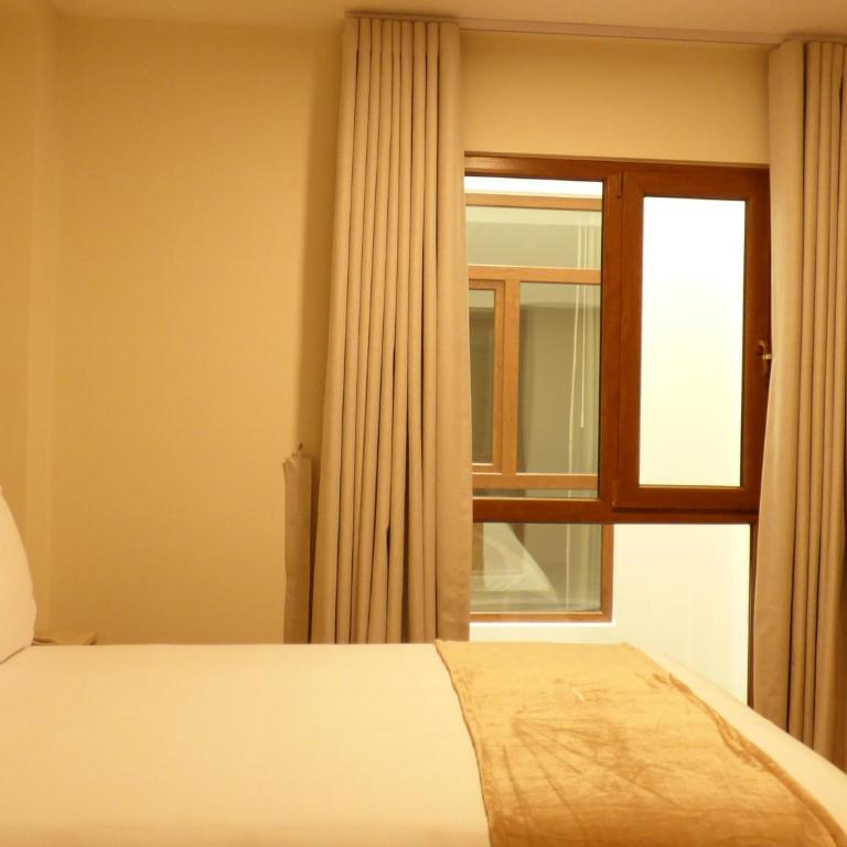 Muña Hotel Andahuaylas - Standard Queen Room - 4