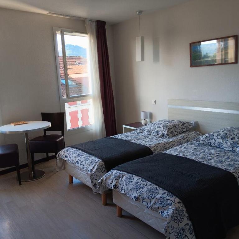 Studio 24m2 au 4ème étage ascenseur à côté de la Gare SNCF, wifi 5G - One-Bedroom Apartment - 3