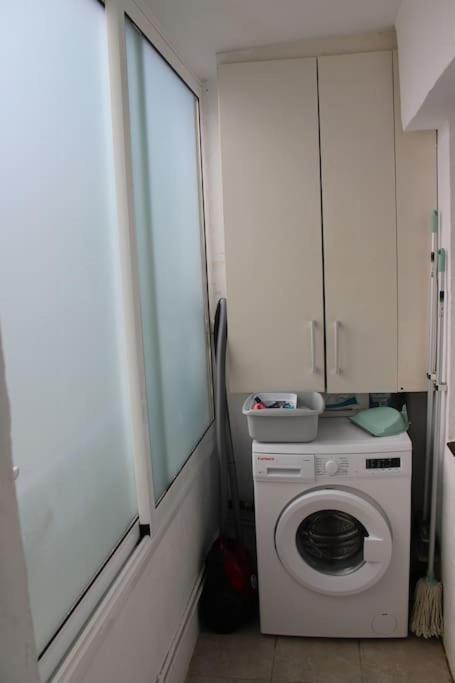 A une minute de la plage! - Two-Bedroom Apartment - 26