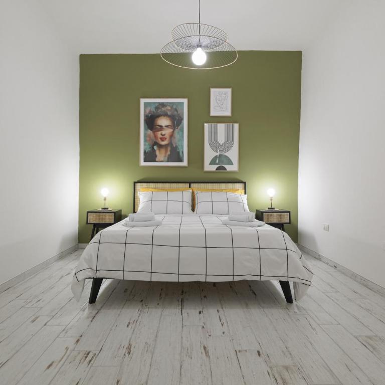 La Sedia Rossa Historical Centre - Two-Bedroom Apartment - 8