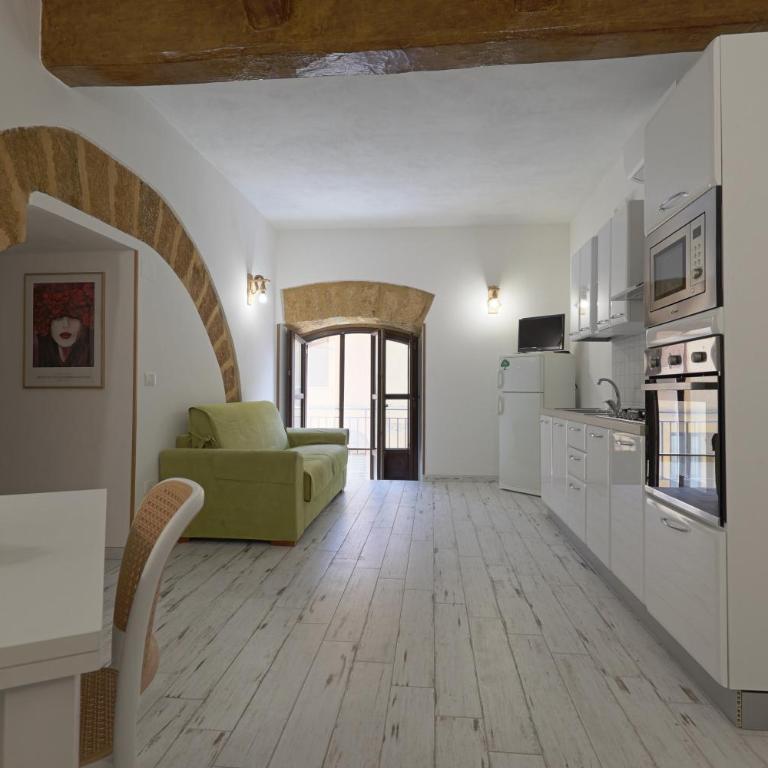 La Sedia Rossa Historical Centre - Two-Bedroom Apartment - 21