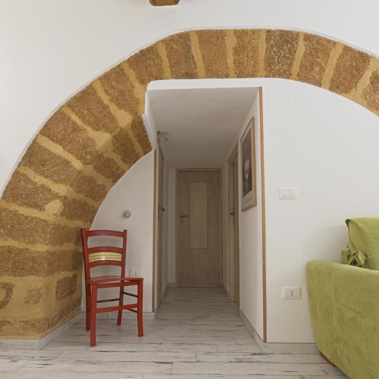 La Sedia Rossa Historical Centre - Two-Bedroom Apartment - 22