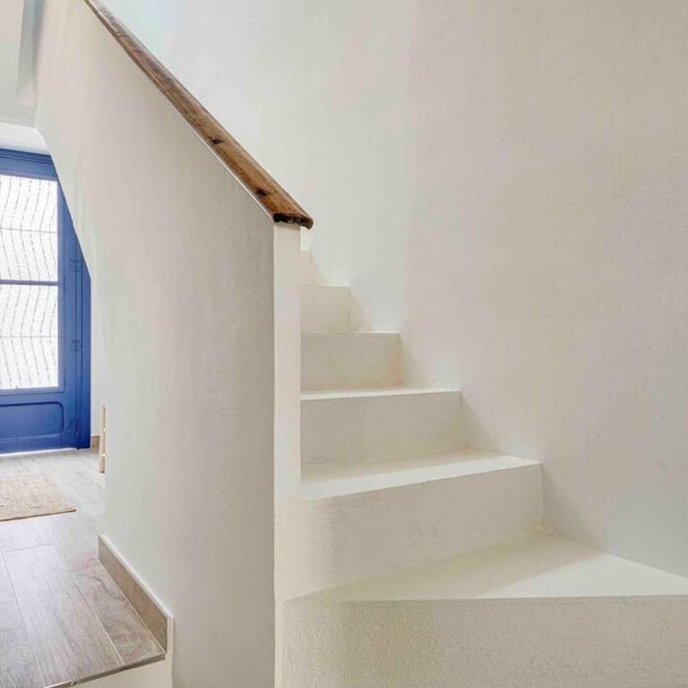 Casa Mandarina: 4 Bedrooms - 2 Terraces - Parking - Casa de 4 dormitorios - 48