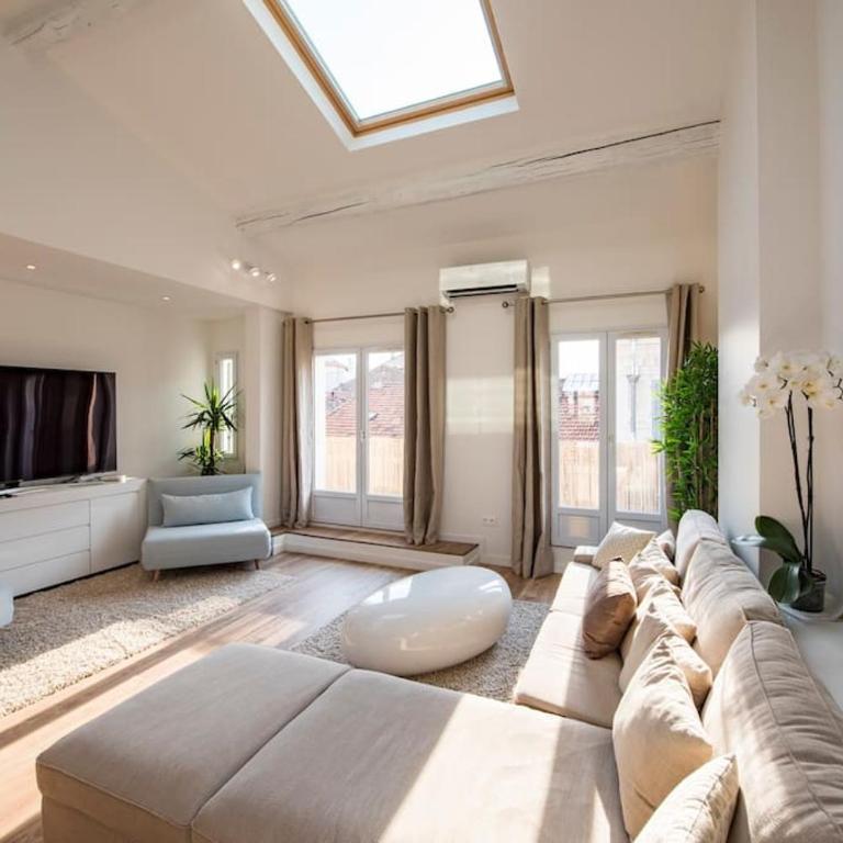 Duplex Cannes plein Centre, Zone Piétonne, 2 Chambres - Apartamento de 2 dormitorios - 30