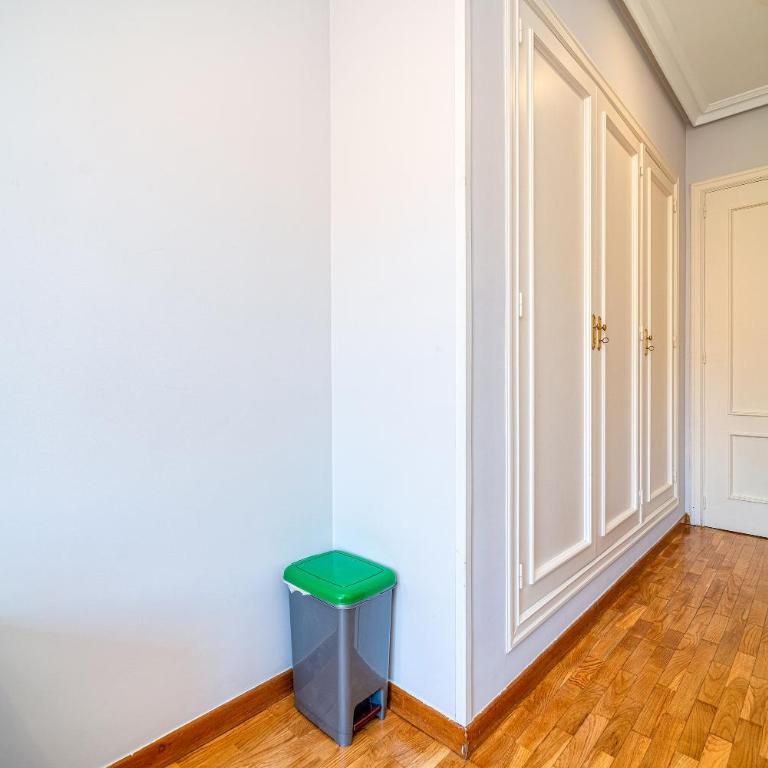 L Casa Cafe Madrid El plantio Calle segundo anca 11 madrid 28023 - Double Room with Shared Bathroom - 3