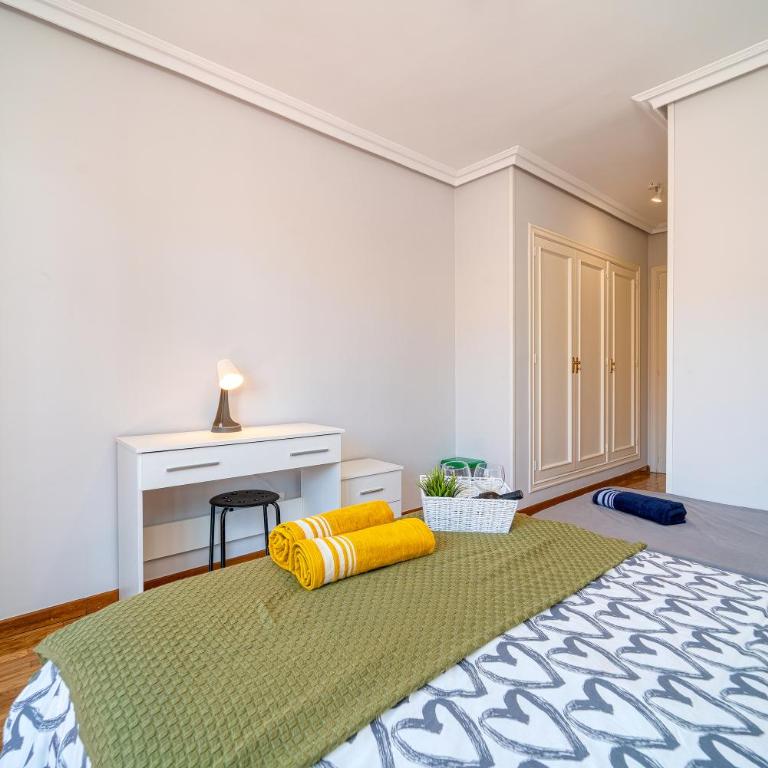L Casa Cafe Madrid El plantio Calle segundo anca 11 madrid 28023 - Double Room with Shared Bathroom - 4