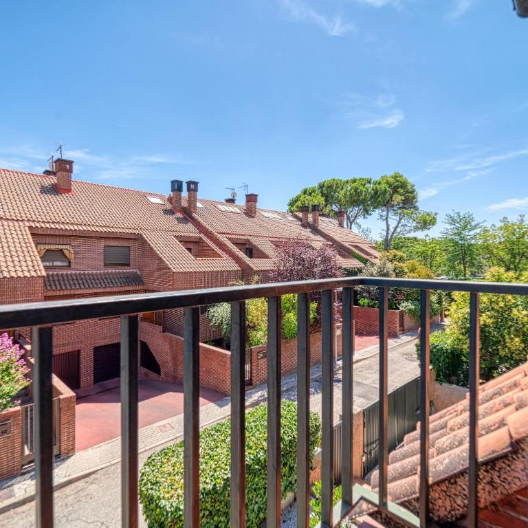 L Casa Cafe Madrid El plantio Calle segundo anca 11 madrid 28023 - Double Room with Shared Bathroom - 10