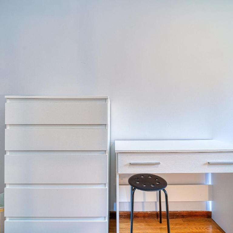 L Casa Cafe Madrid El plantio Calle segundo anca 11 madrid 28023 - Double Room with Shared Bathroom - 5