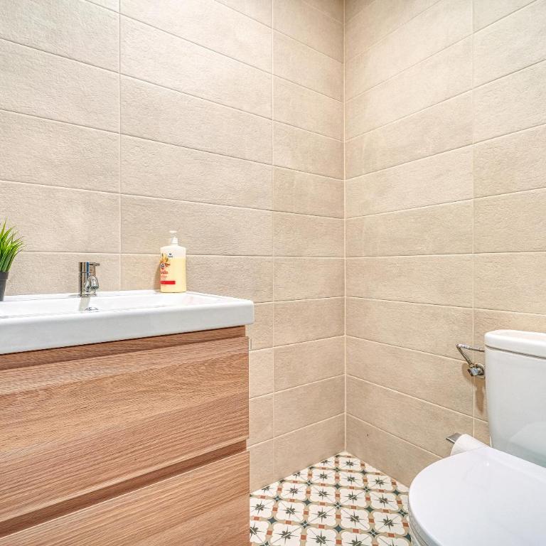 L Casa Cafe Madrid El plantio Calle segundo anca 11 madrid 28023 - Double Room with Shared Bathroom - 6